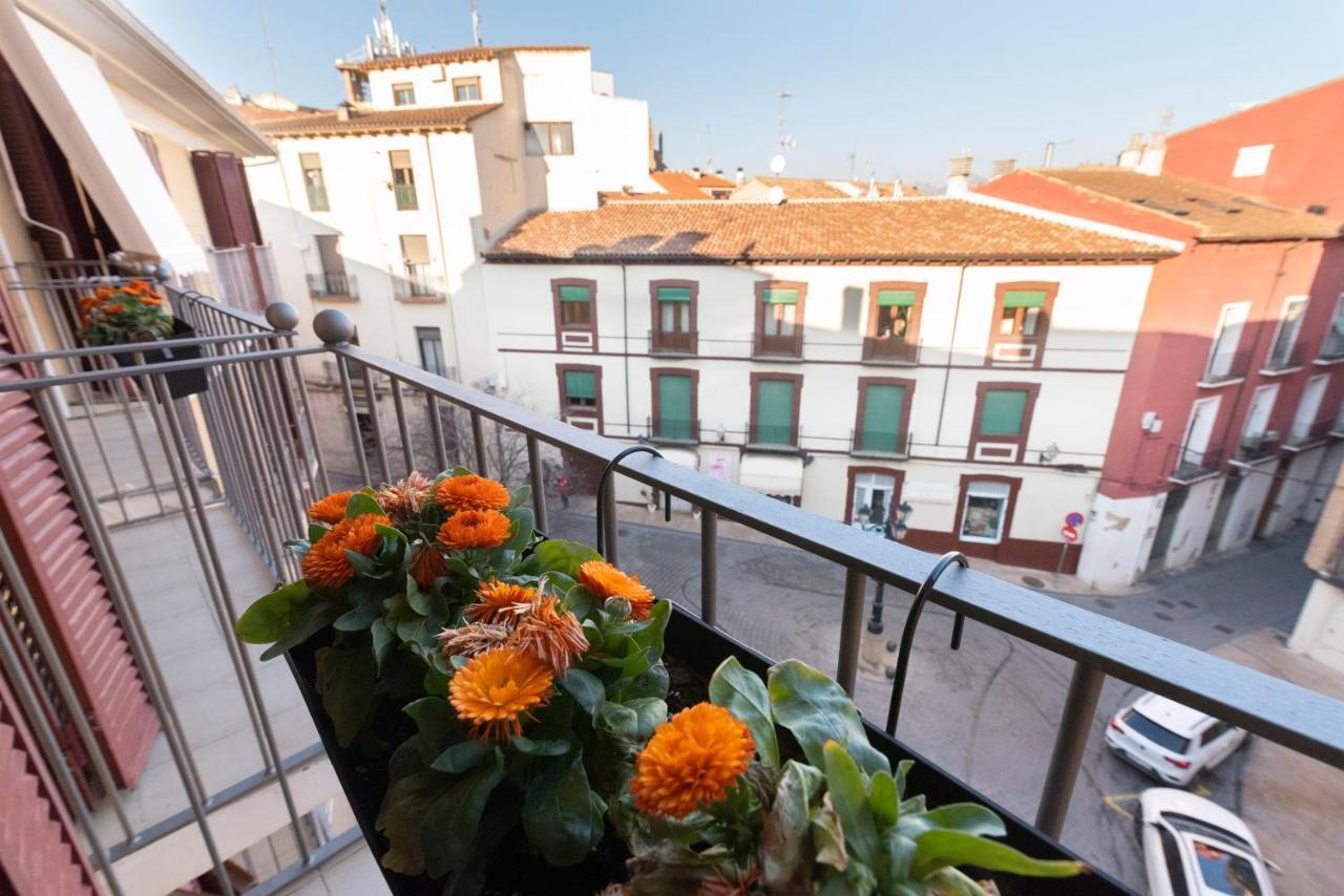 Apartament Arista Huesca Zewnętrze zdjęcie